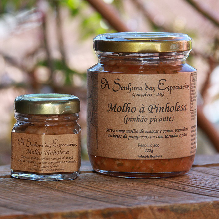 Molho à pinholesa (pinhão picante), fabricado por A Senhora das Especiarias, localizada em Gonçalves e comercializado na loja virtual de e-Especiarias.