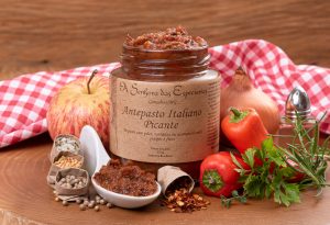 Antepasto italiano picante, fabricado por A Senhora das Especiarias, localizada em Gonçalves e comercializado na loja virtual de e-Especiarias.